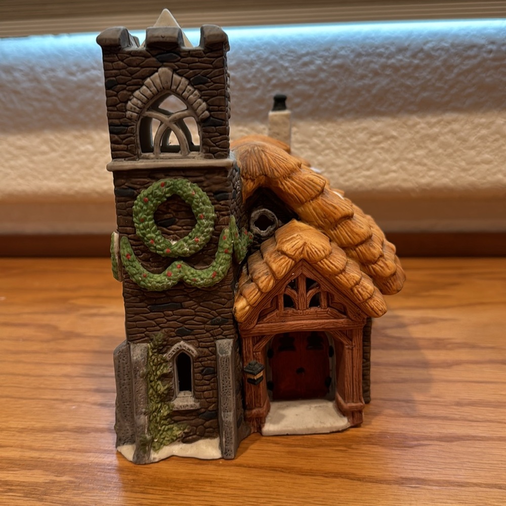 NIB. Dept 56. "Ivy Glen Church"